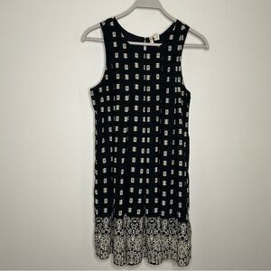 Japna Size M B&W Patterned Sleeveless Dress